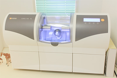 セレック審美治療システム